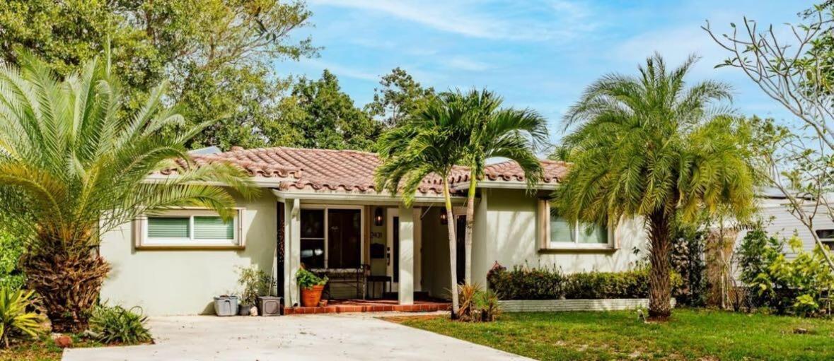 Bnb Hyperion - Updated 1B1B Hideaway - Sleeps 3 Hollywood Eksteriør billede