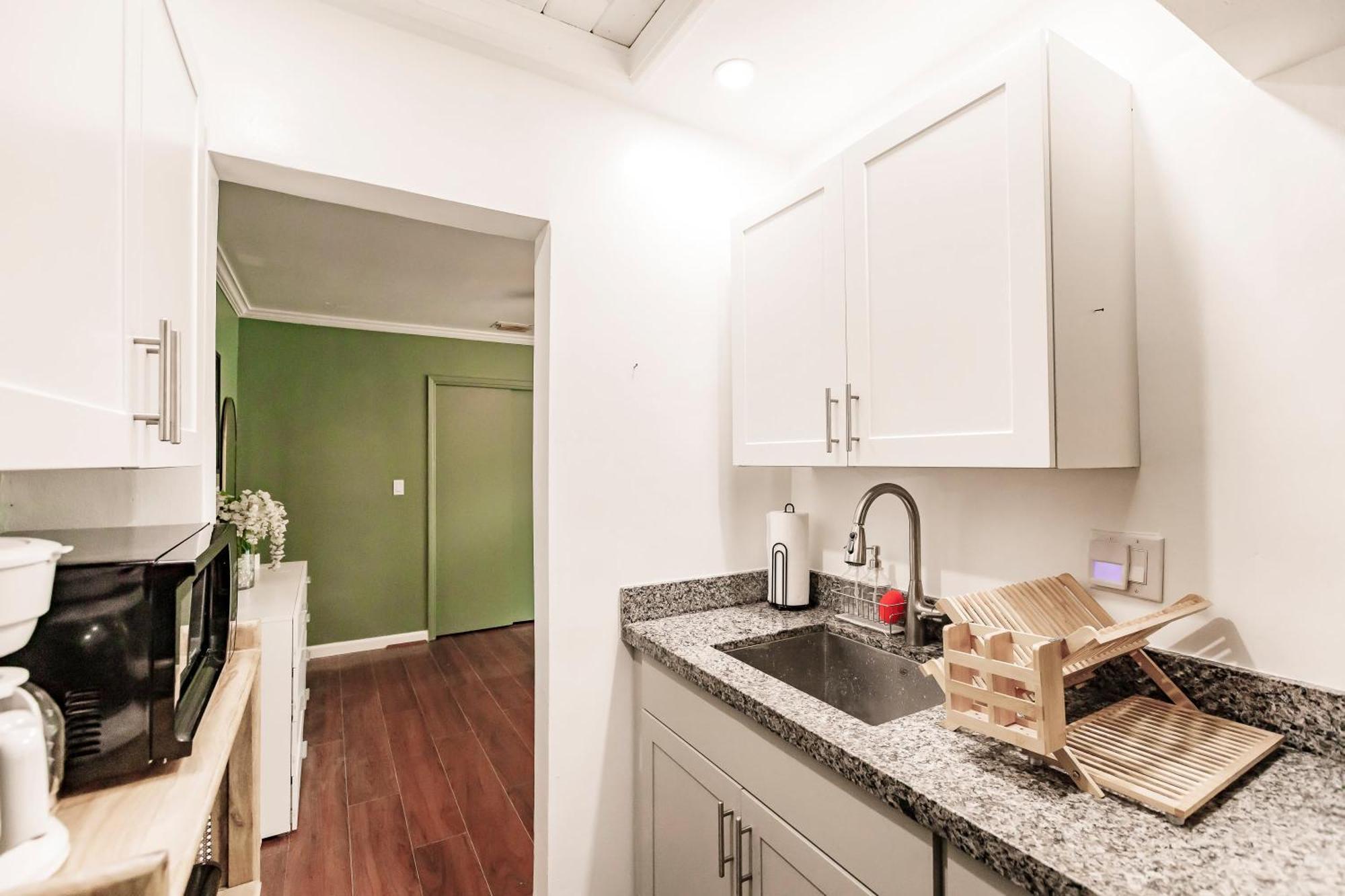 Bnb Hyperion - Updated 1B1B Hideaway - Sleeps 3 Hollywood Eksteriør billede